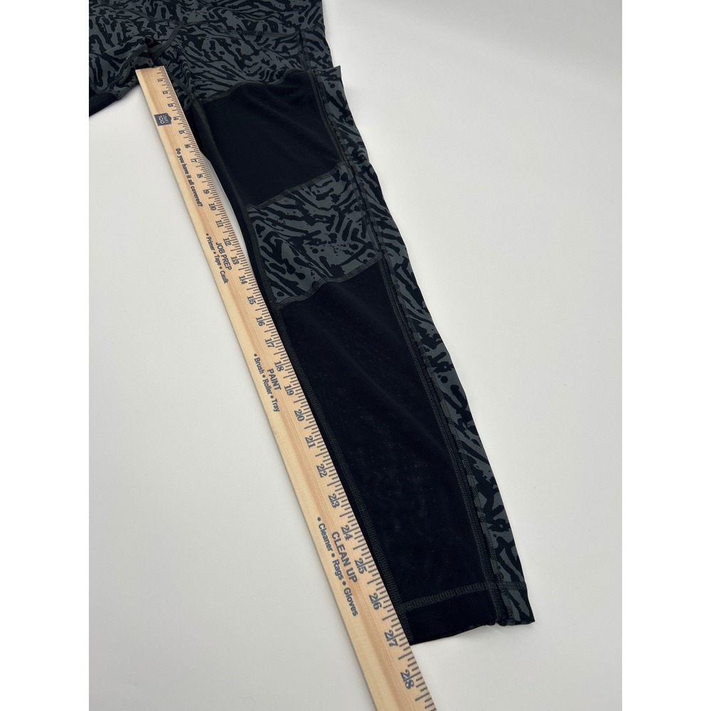 Lululemon High Rise Mesh Panel Leggings Grey Black Abstract Print Size‎ 6 - Picture 8 of 9